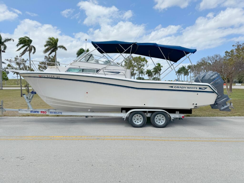 1995 Grady-White Islander 268