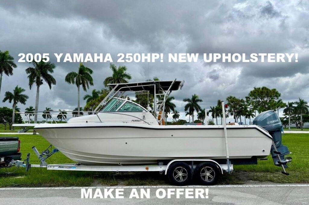 2001 Pursuit 2470 Walkaround