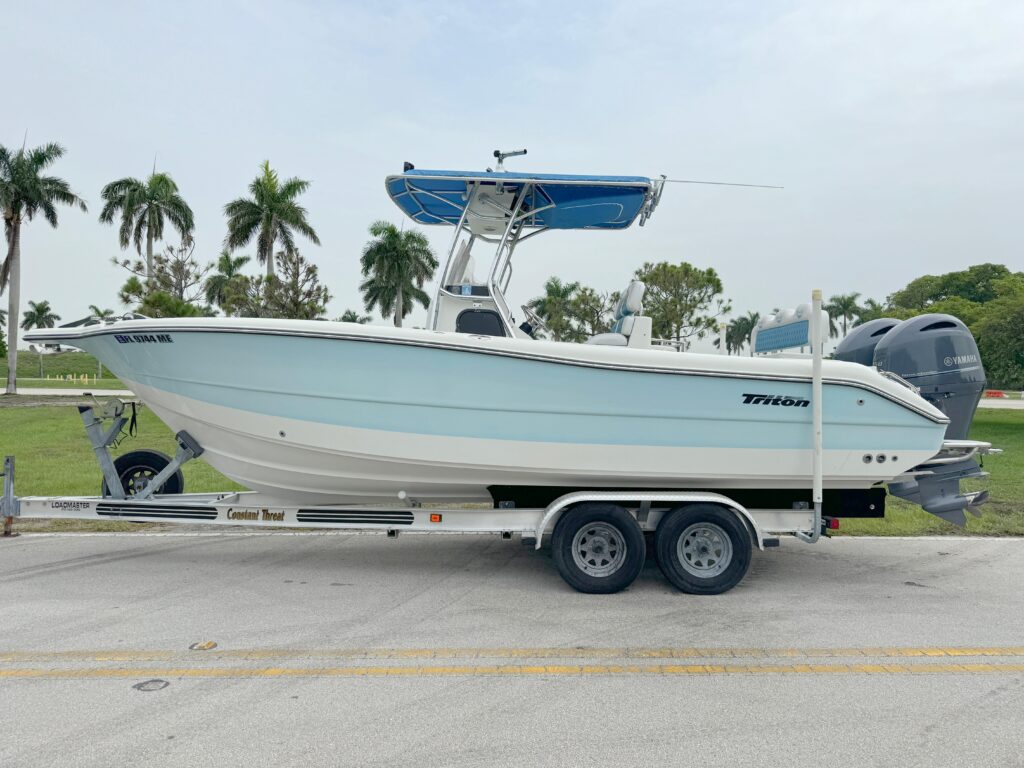 2003 Triton 2486 CC
