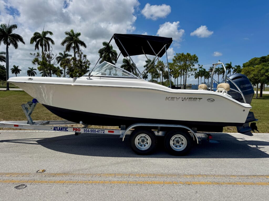 2018 Key West 211 Dual Console