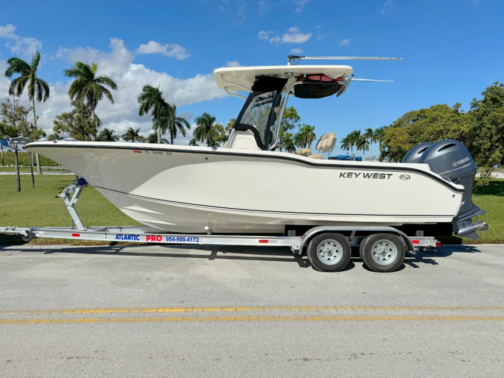 2019 Key West 244 Center Console