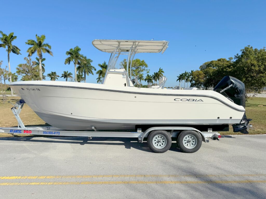 2021 Cobia 237 Center Console