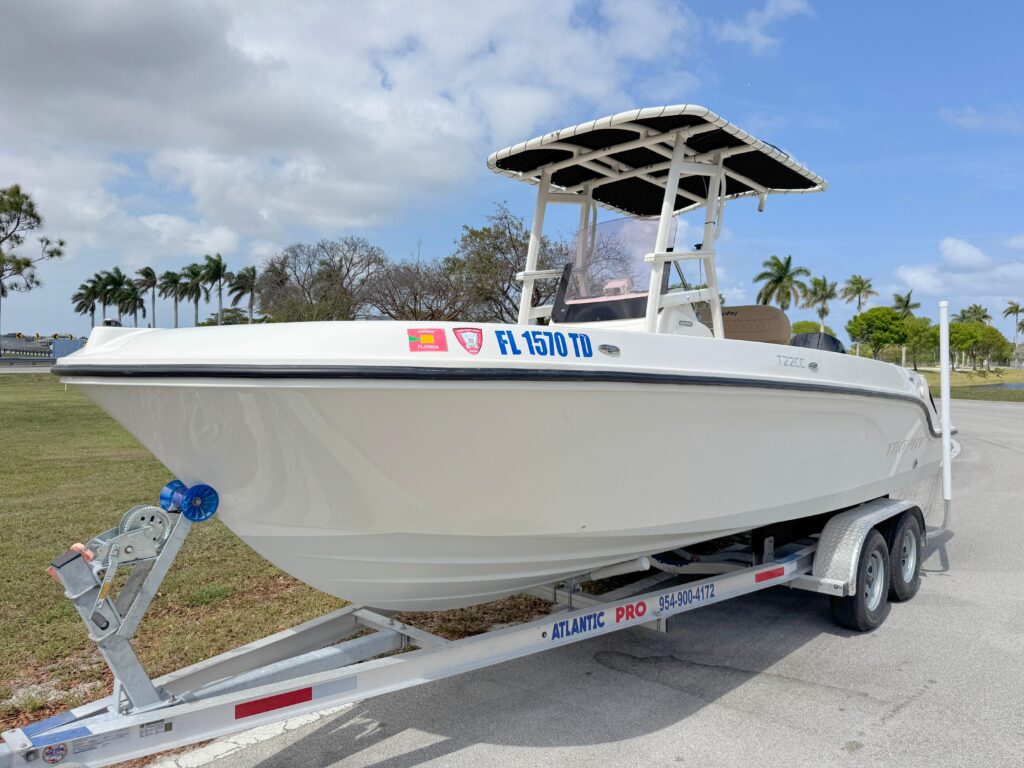 2022 Bayliner Trophy T22CC