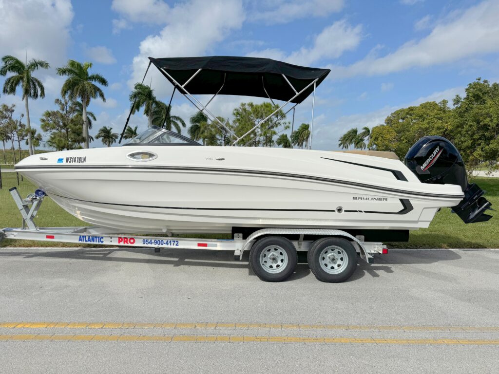 2022 Bayliner VR6 Bowrider OB