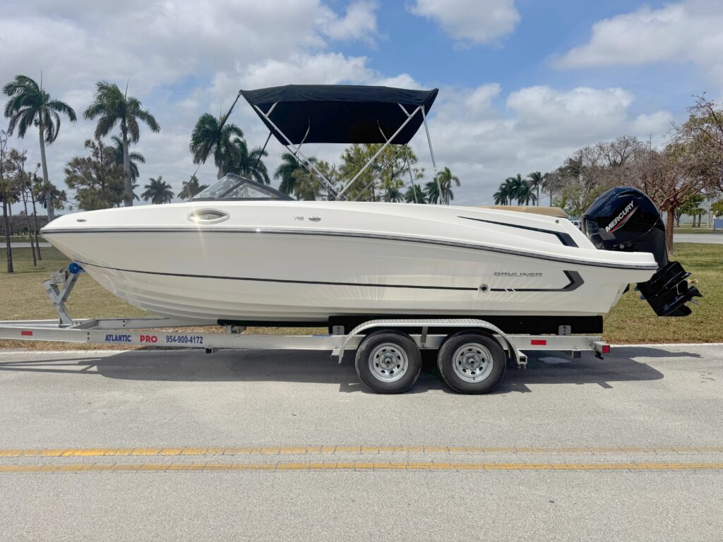 2022 Bayliner VR6 Bowrider OB
