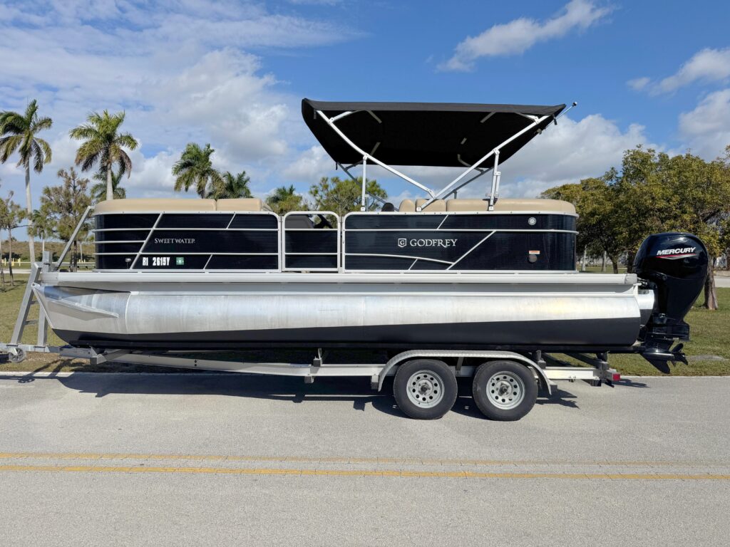 2022 Godfrey Sweetwater 2286
