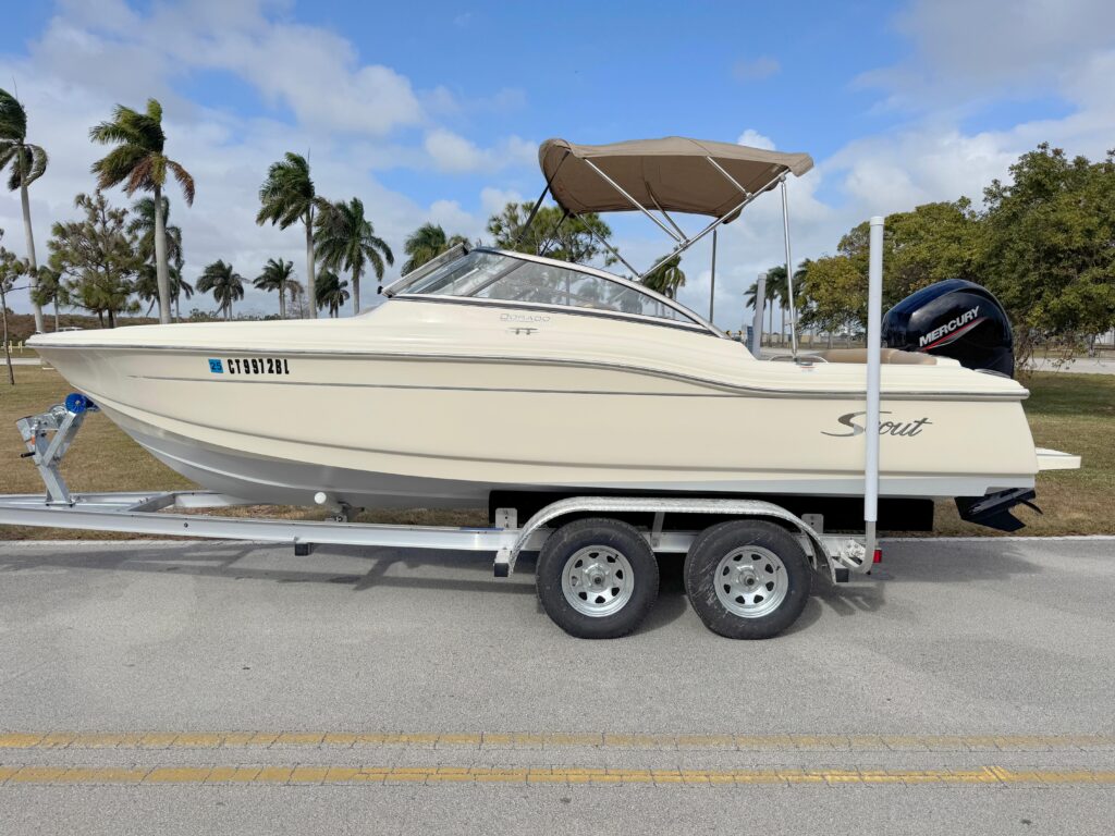2022 Scout 210 Dorado