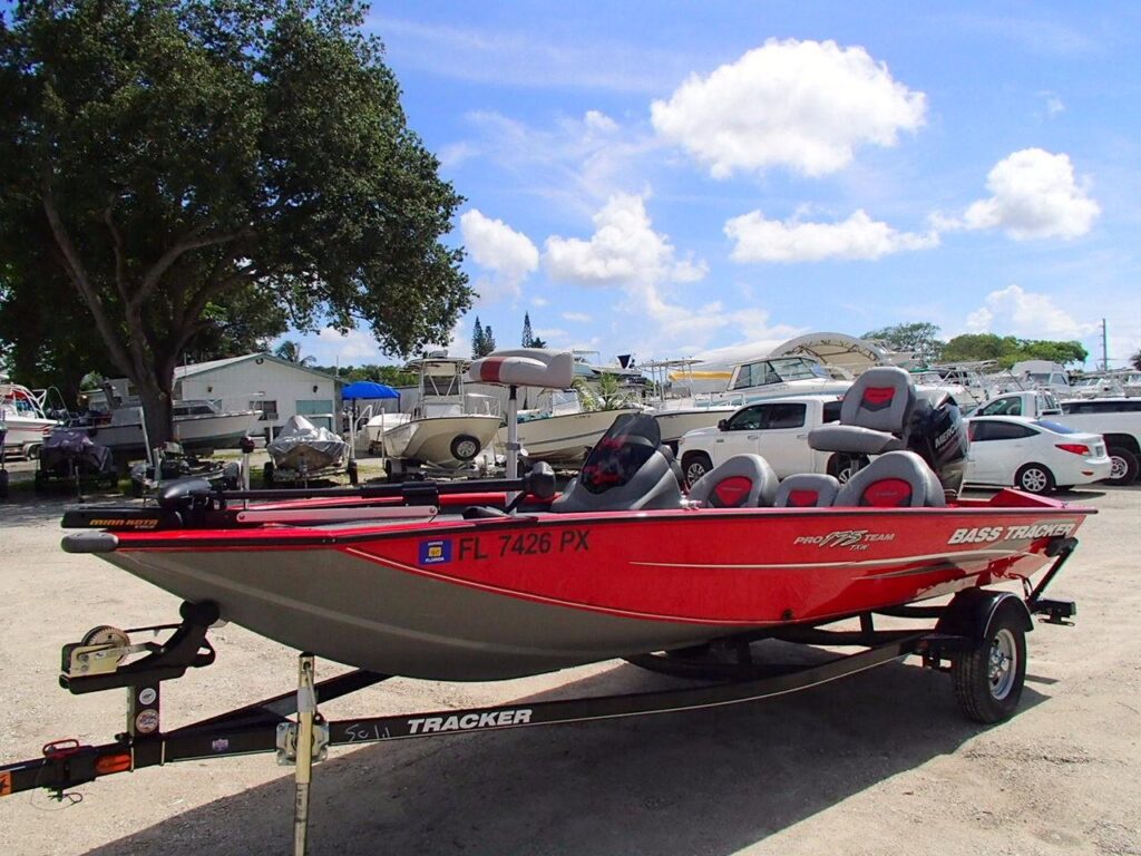 2014 Tracker Pro Team 175