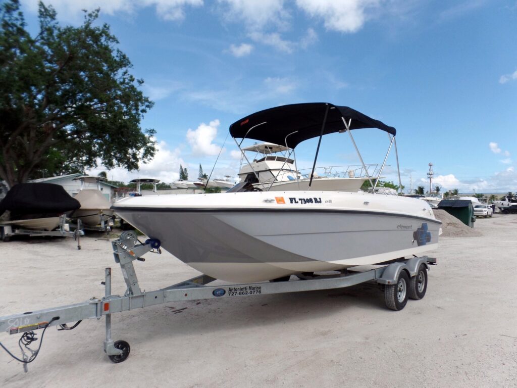 2017 Bayliner Element 21