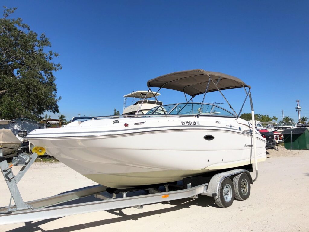 2015 Hurricane 2200 Sun Deck