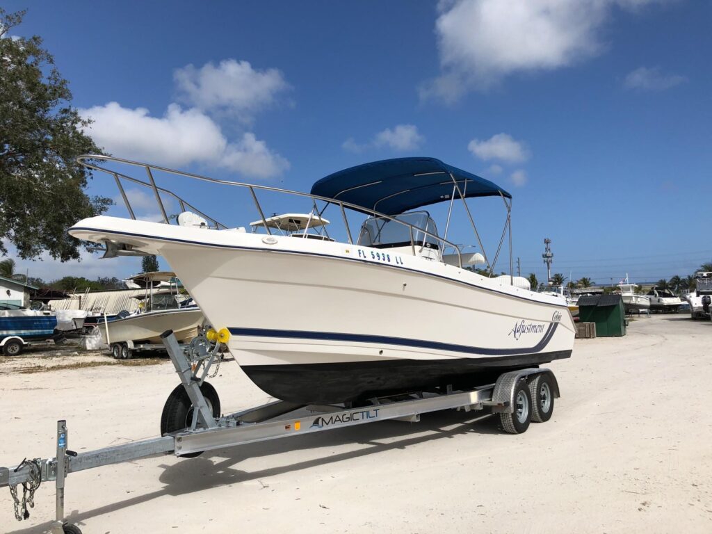 2001 Cobia 254 Center Console