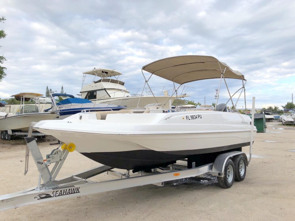 2015 Hurricane 201 Sundeck