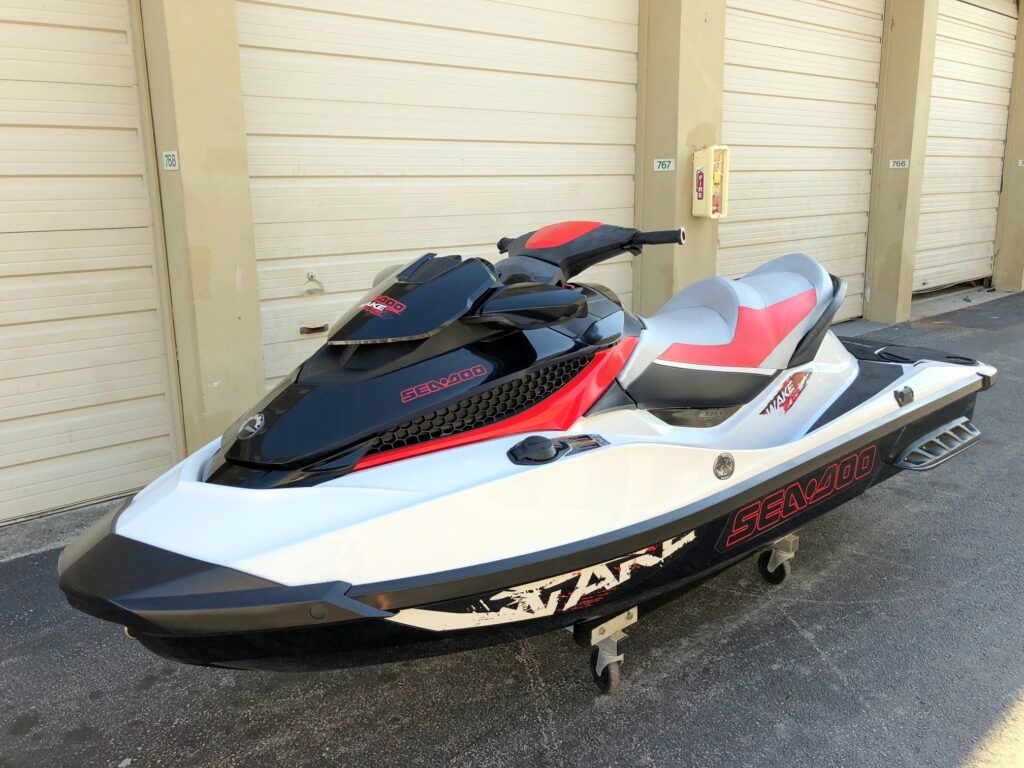 2011 Sea-Doo Wake 215