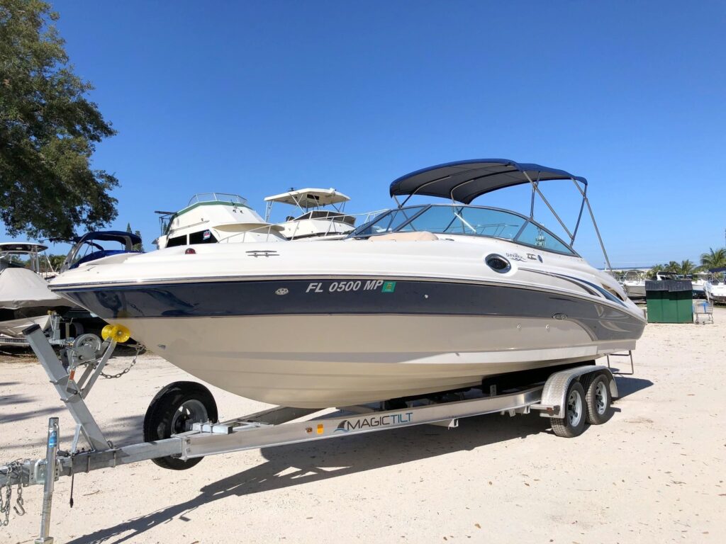 2004 Sea Ray 270 Sundeck
