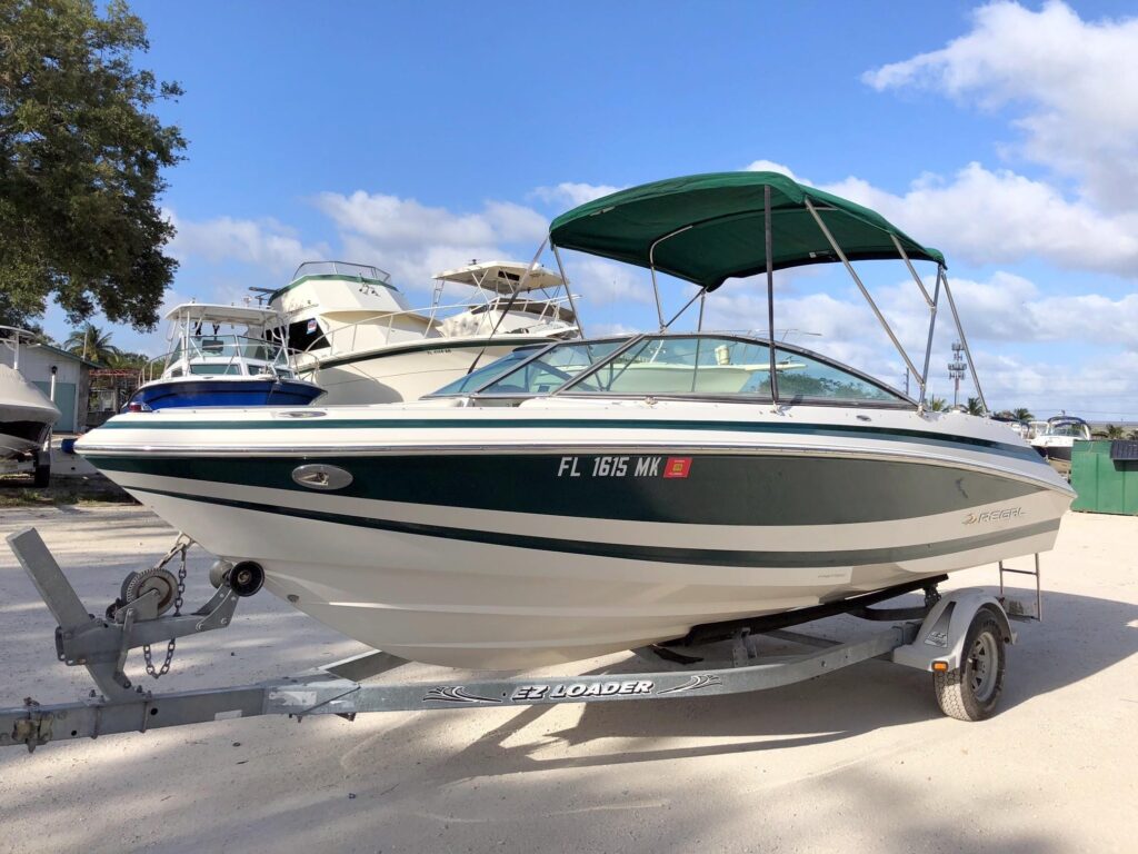 2003 Regal 2000 Bowrider