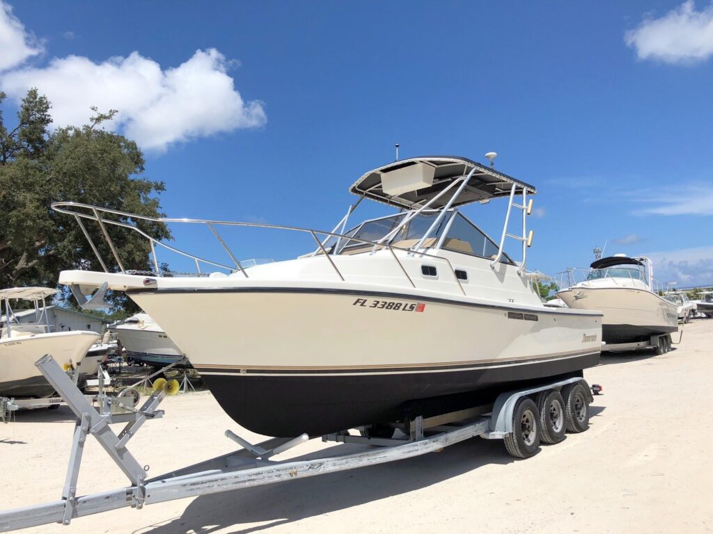 2001 Shamrock 260 Express