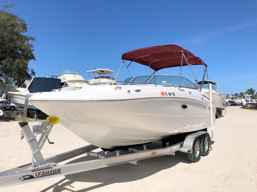 2016 Hurricane Sun Deck 2200
