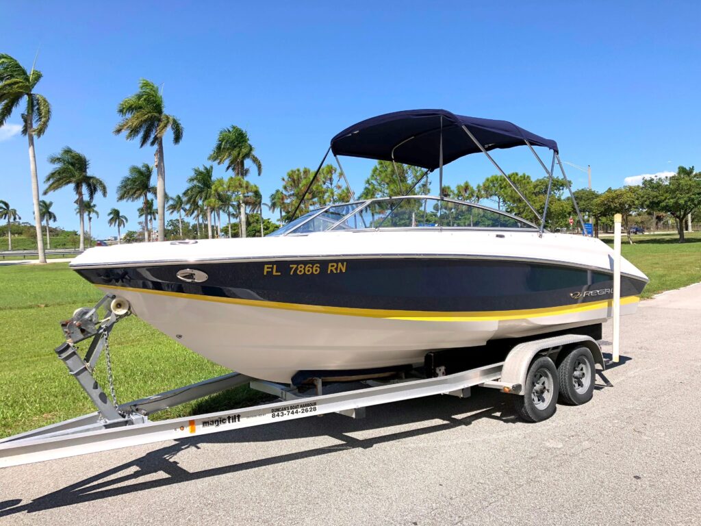 2005 Regal 2000 Bowrider
