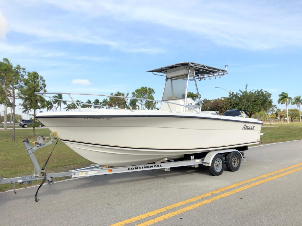 2006 Angler 220CC