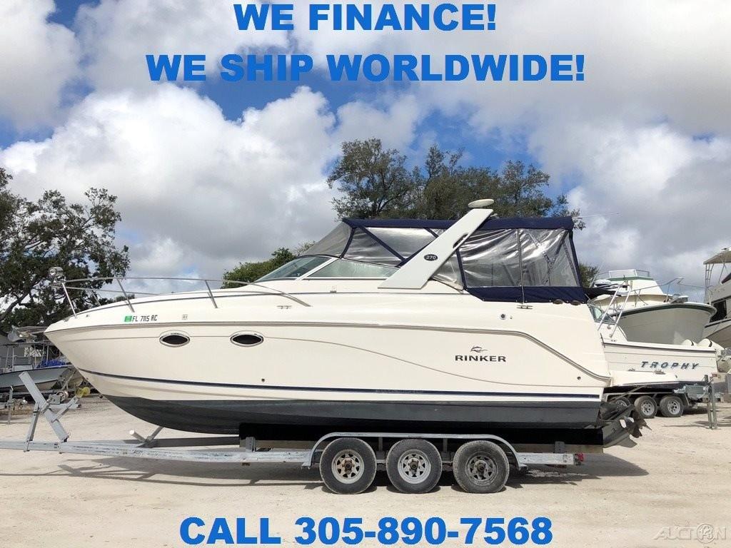 2006 Rinker 270 Express Cruiser