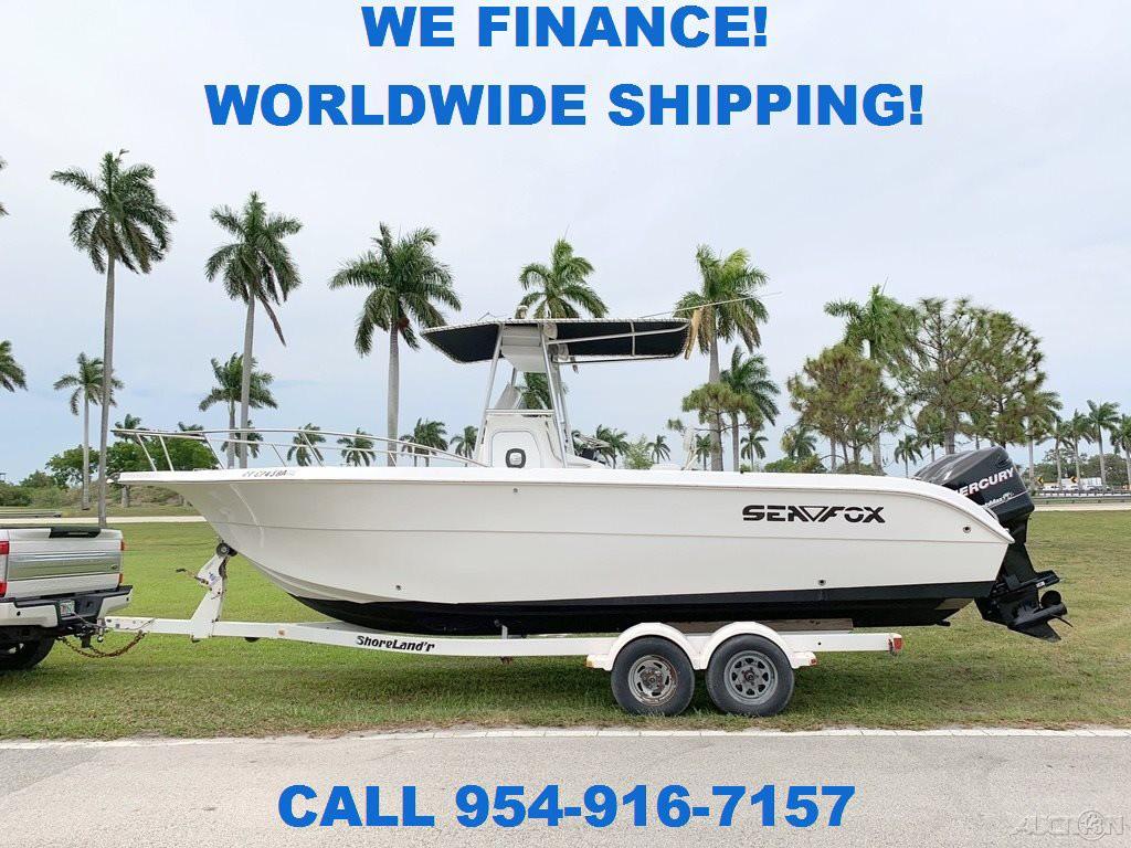 2004 Sea Fox 257 Center Console