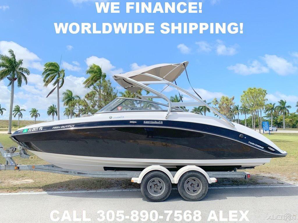 2011 Yamaha Boats 242 Limited S