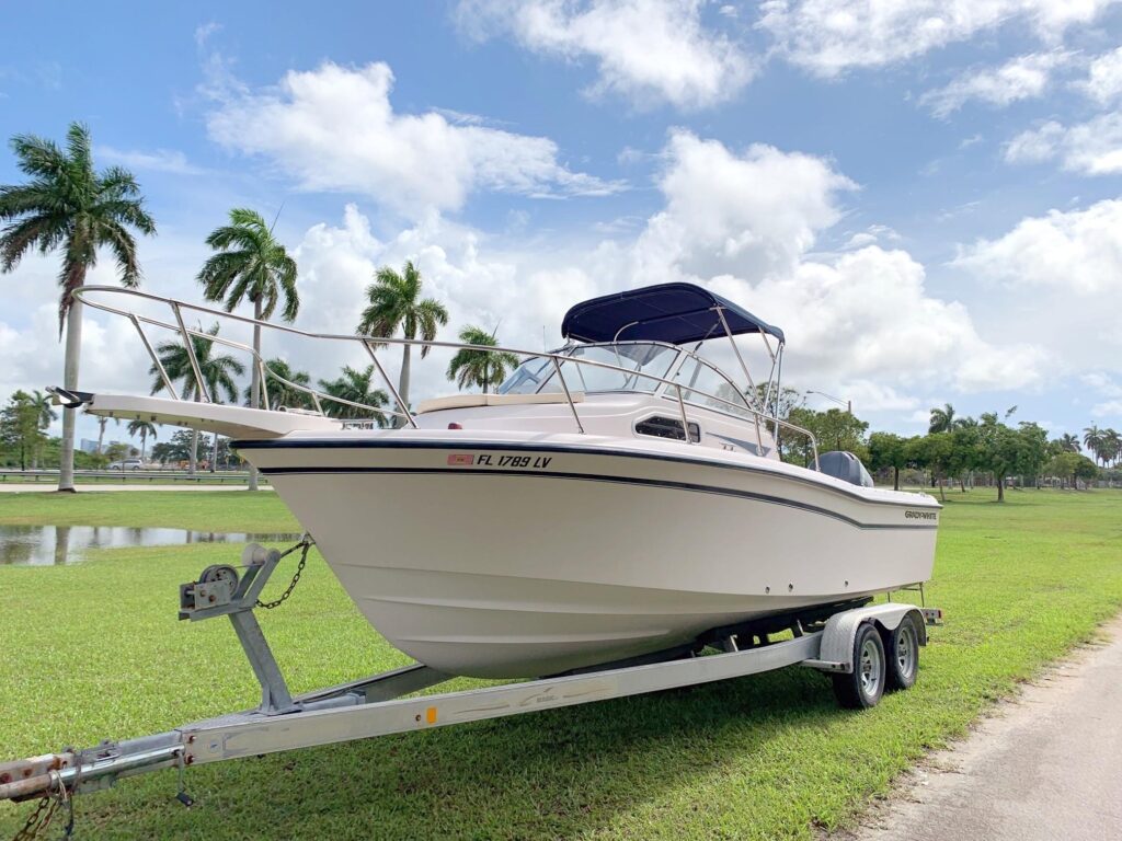 2002 Grady-White Seafarer 228