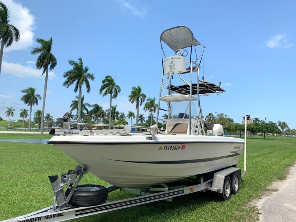 2001 Hydra-Sports 22 LTS