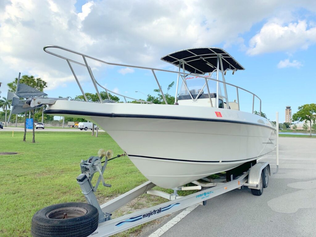 2000 Hydra-Sports 230 Seahorse