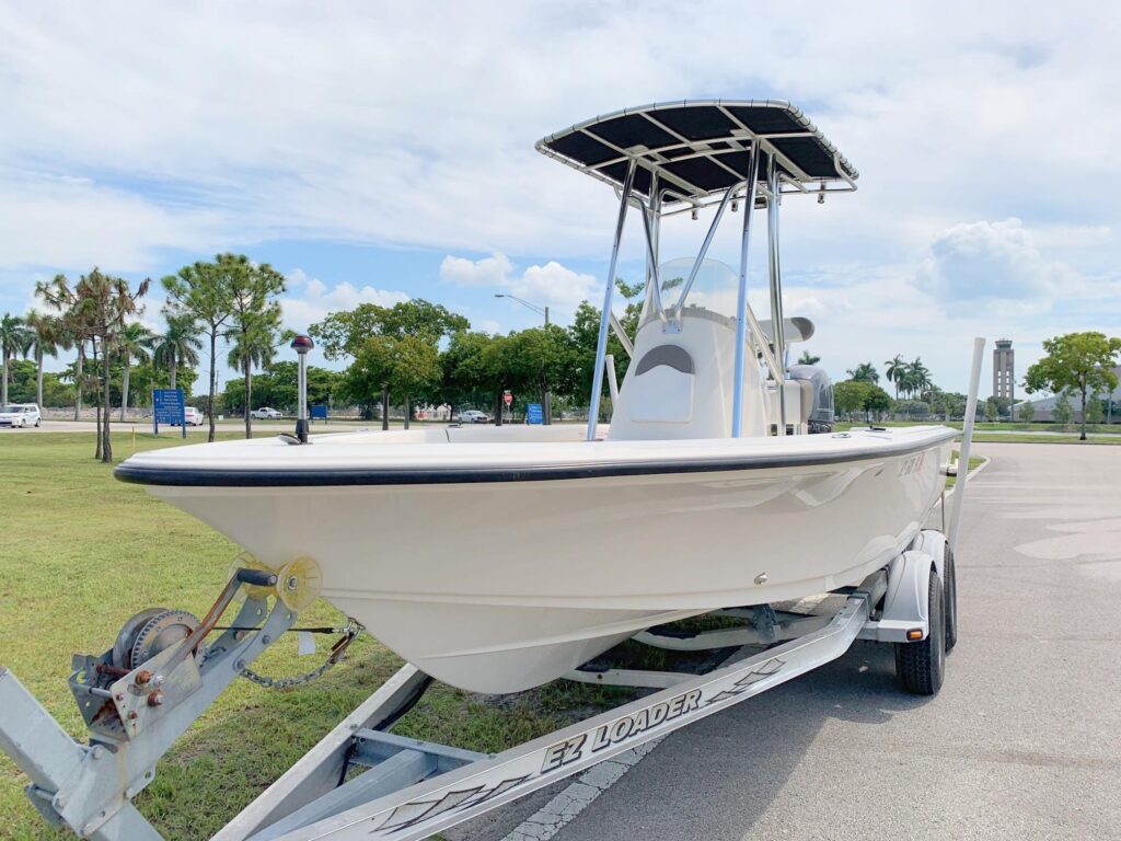 2013 Bulls Bay 200 Center Console