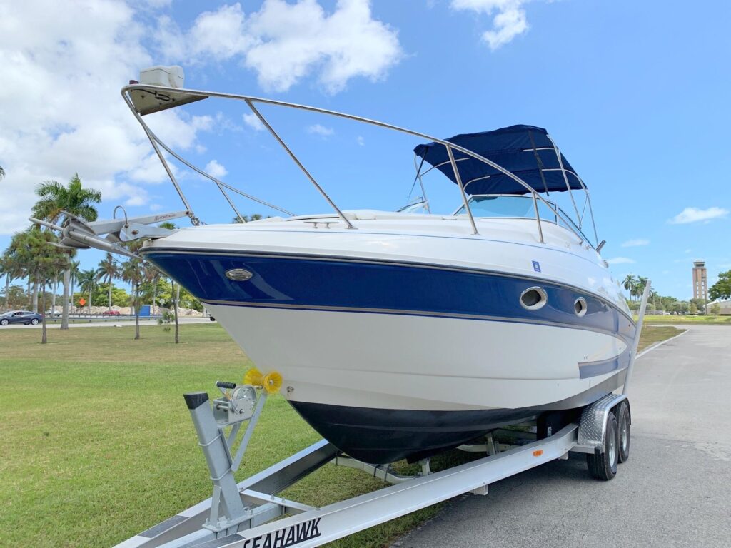 2005 Glastron GS 269
