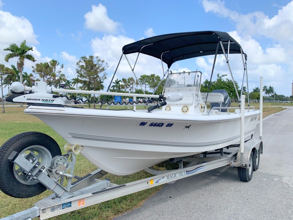 2004 Sea Pro SV1900CC Bay Boat