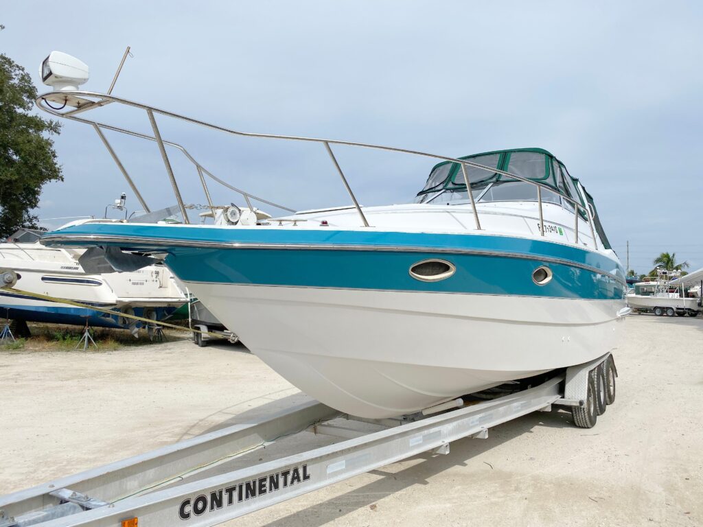 1996 Chris-Craft 30 Crowne