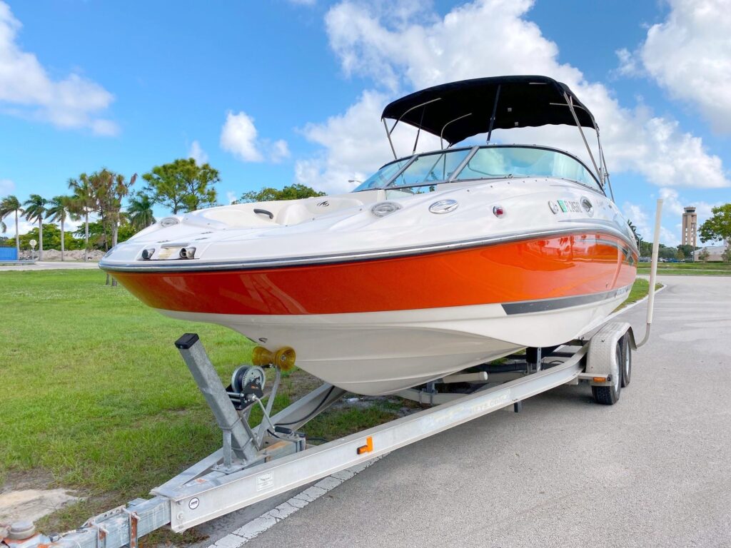 2008 Monterey 243 Explorer