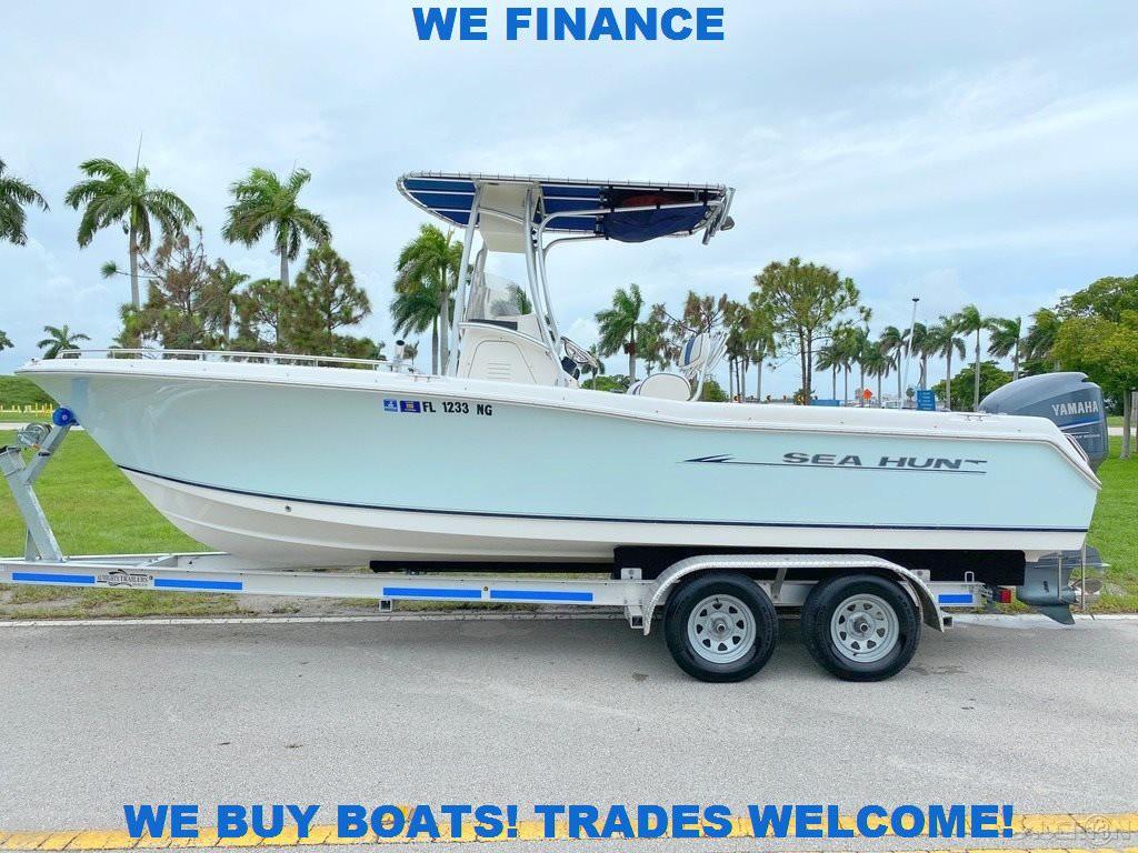 2006 Sea Hunt Triton 232