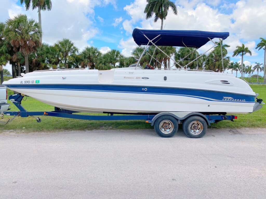 1999 Chaparral Sunesta 252