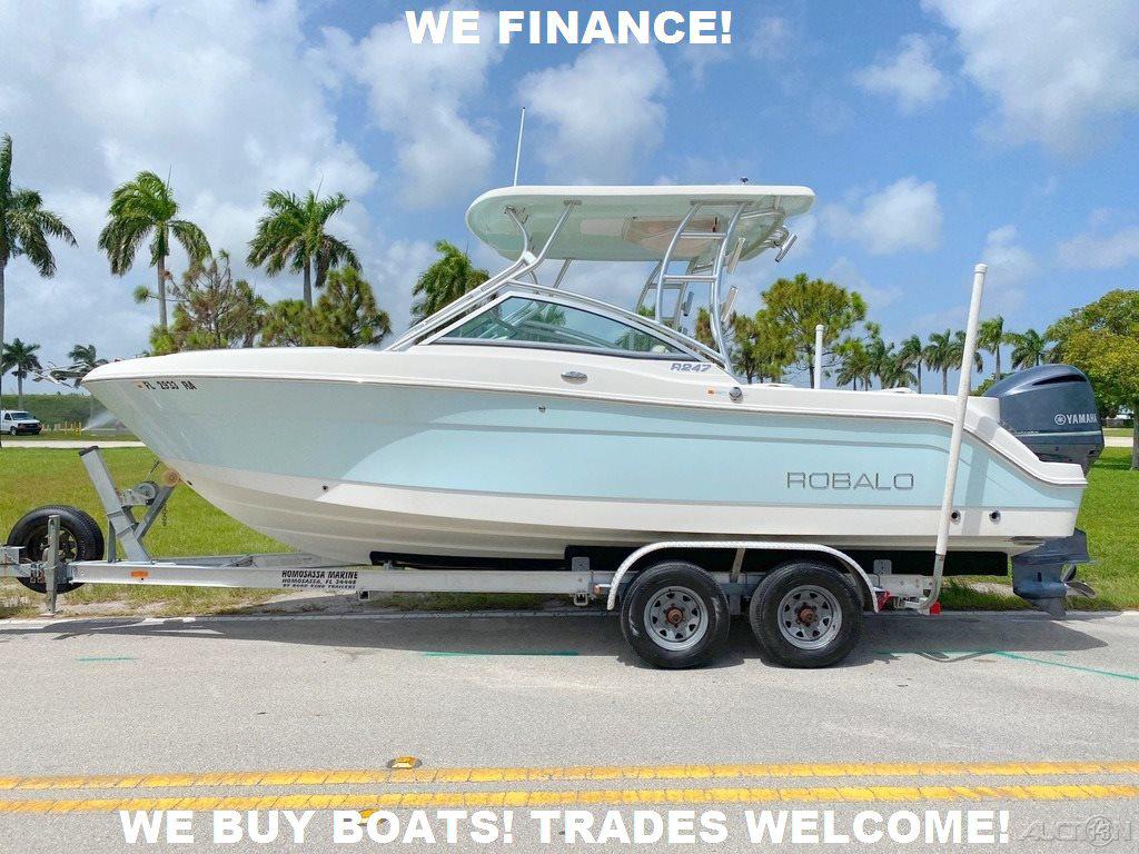 2016 Robalo R247 Dual Console