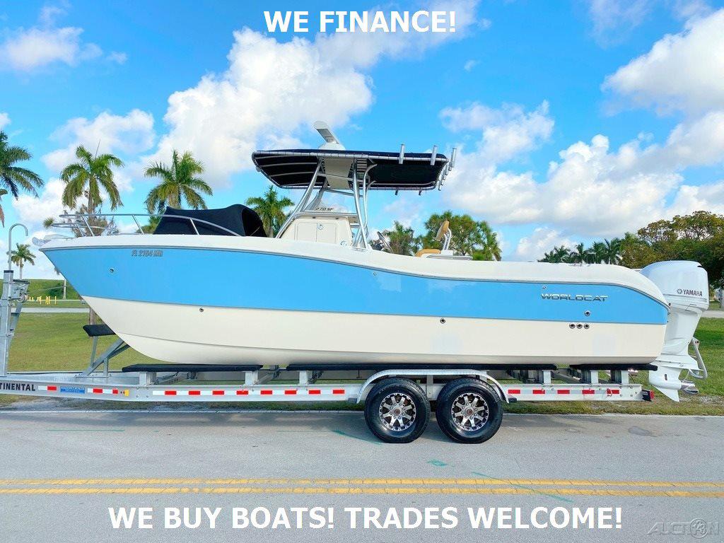 2004 World Cat 270 SF