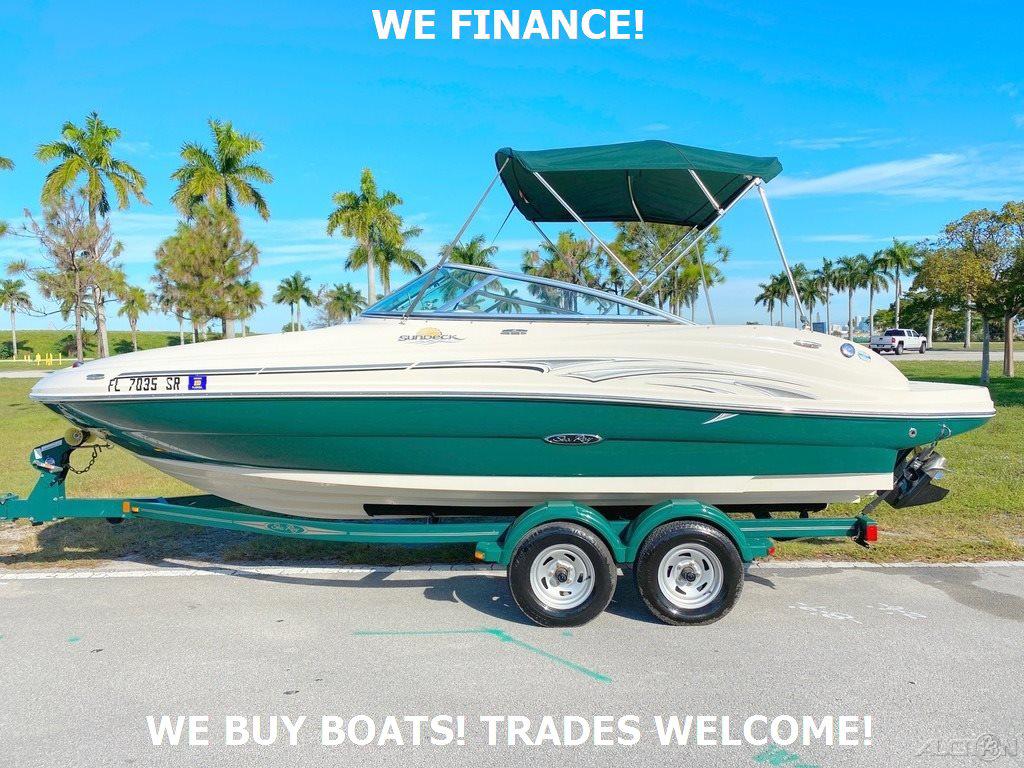 2005 Sea Ray 200 Sundeck