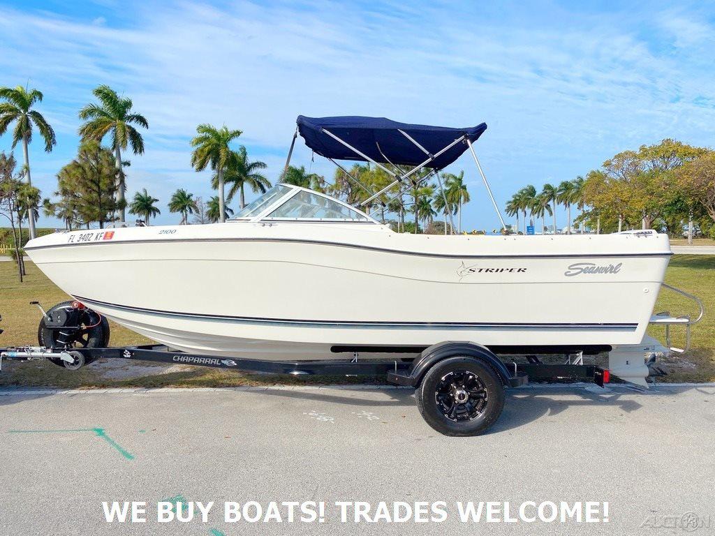 1998 Seaswirl Striper 2100 Dual Console