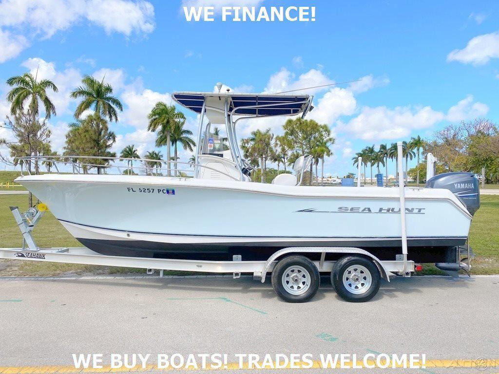 2006 Sea Hunt Triton 232