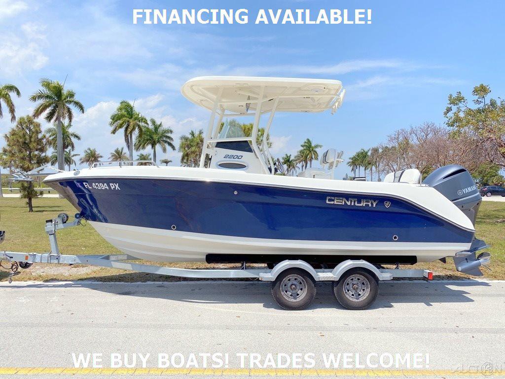 2015 Century 2200 Center Console