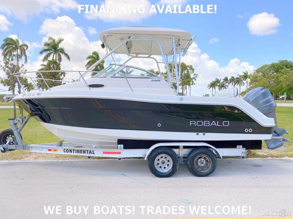 2005 Robalo R225 Walkaround