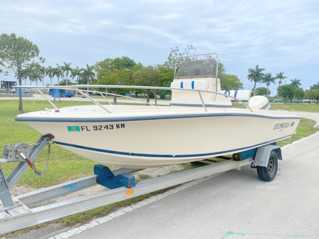 1999 Legacy Boat SEA ERA 192 BAY
