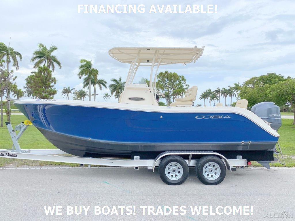 2015 Cobia 217 Center Console