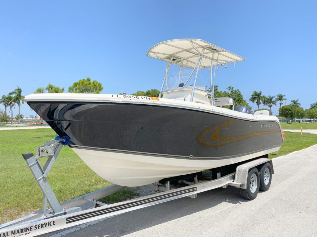 2014 Cobia 217 Center Console