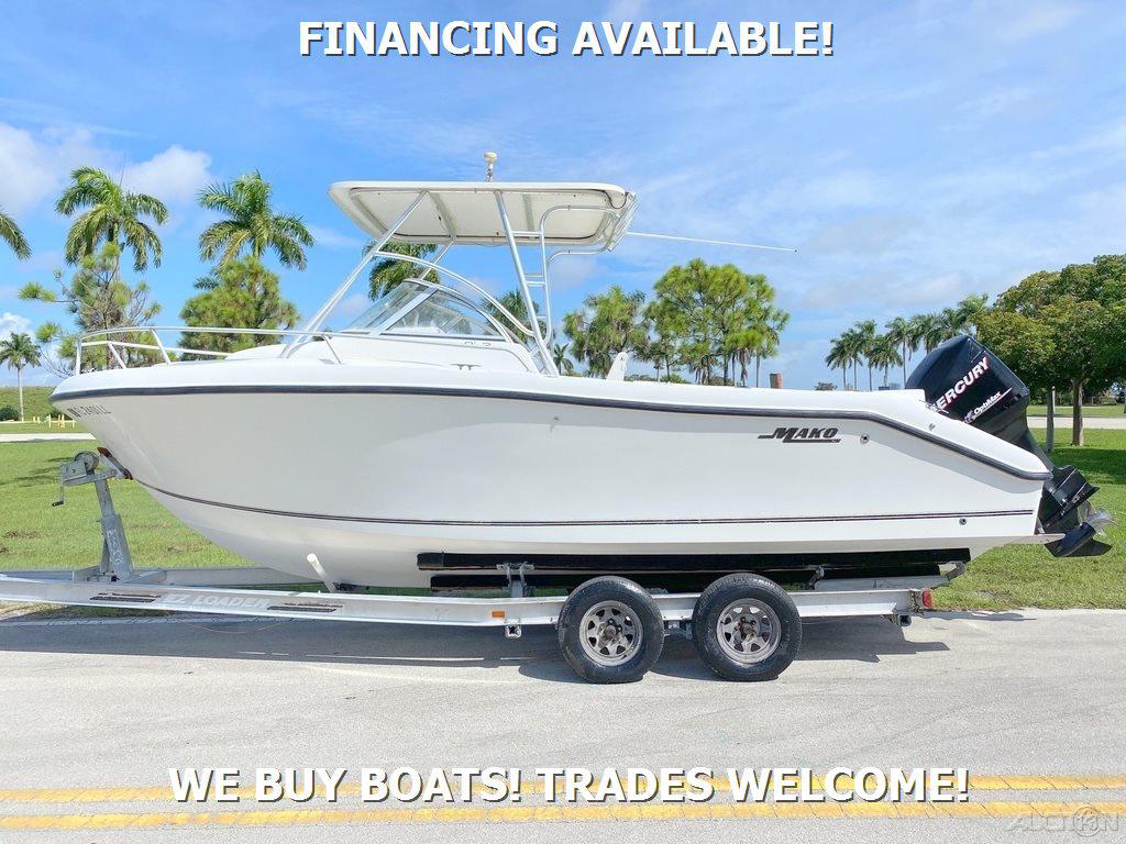 2001 Mako 233 Walk Around