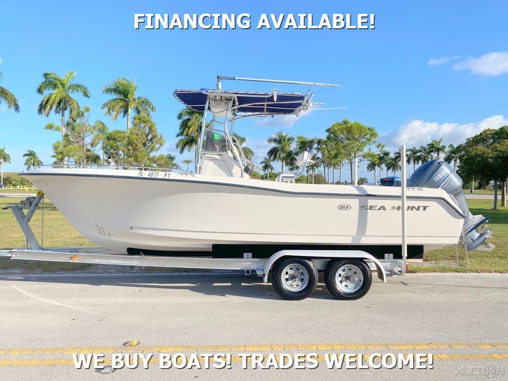 2004 Sea Hunt Triton 232