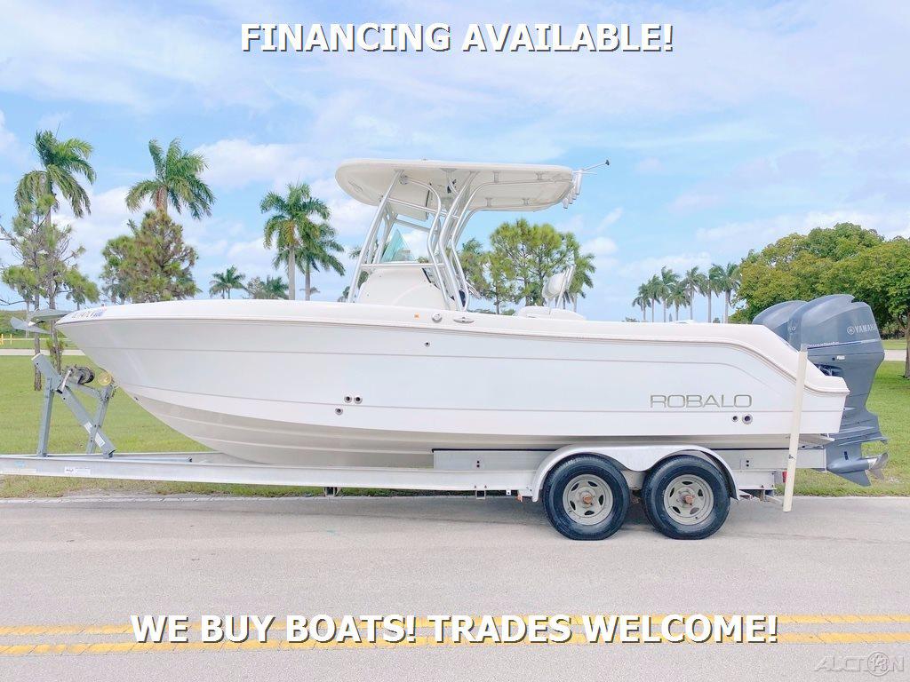 2009 Robalo R240 Center Console