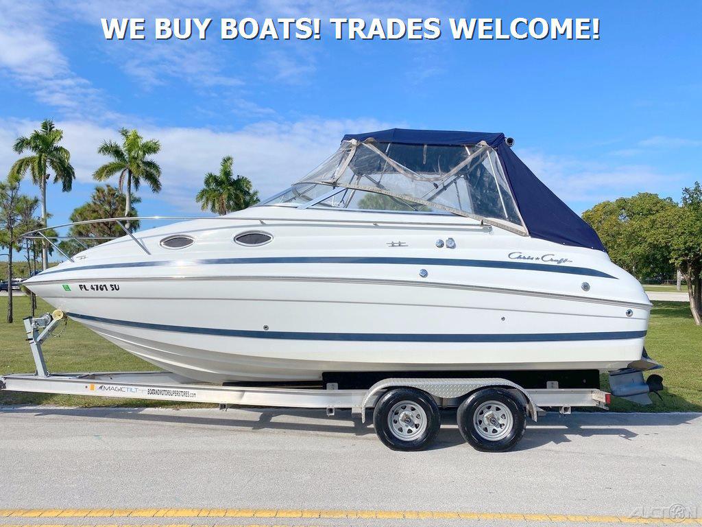 1999 Chris-Craft 260 Express Cruiser